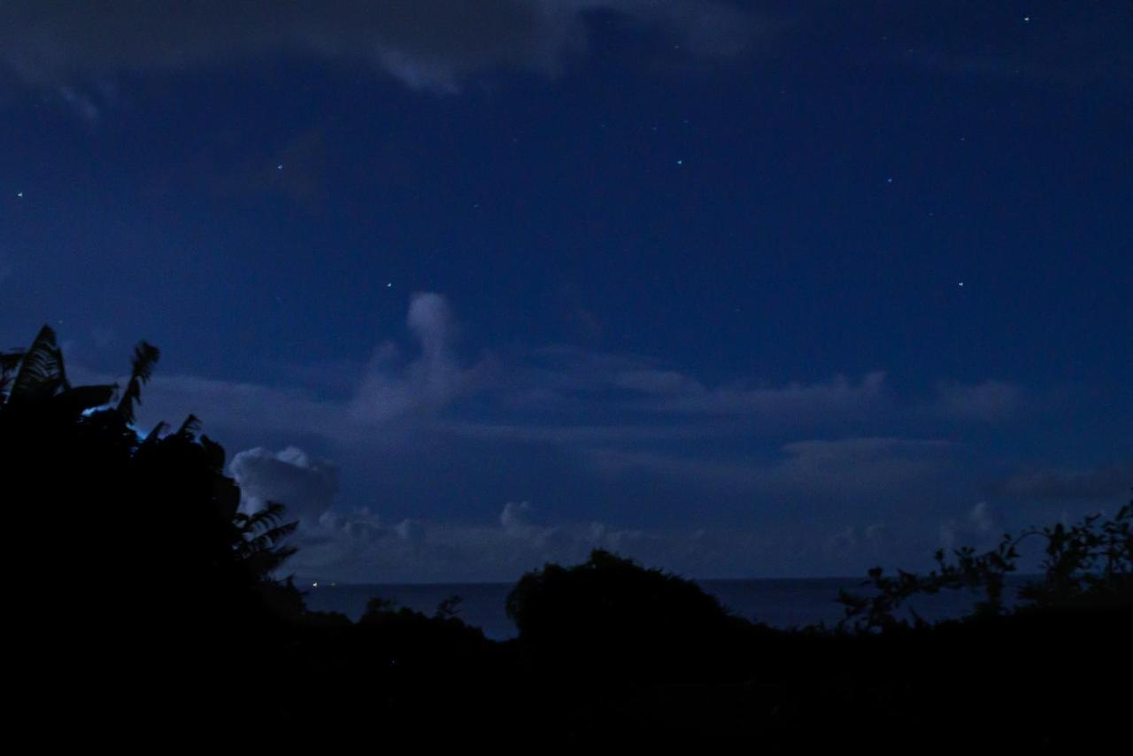 海が見え閑静な立地、プライベート空間を満喫できる赤瓦の宿 Ishigaki  Bagian luar foto
